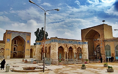 جاذبه های زیارتی شیراز, مهمترین مرکز زیارتی شیراز, حرم شاهچراغ در شیراز